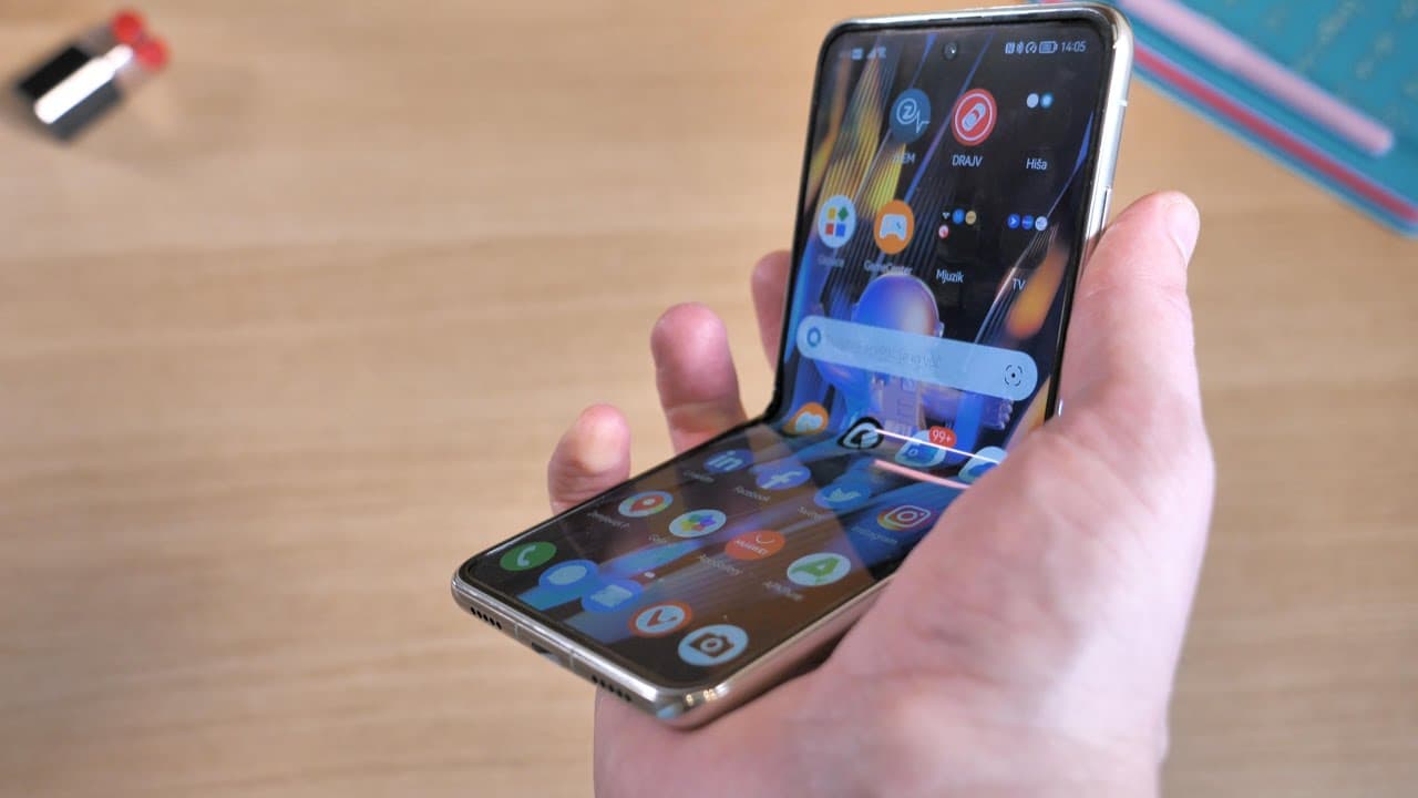 Sprachgesteuerte Zukunft: Telefon KI und KI im Einklang