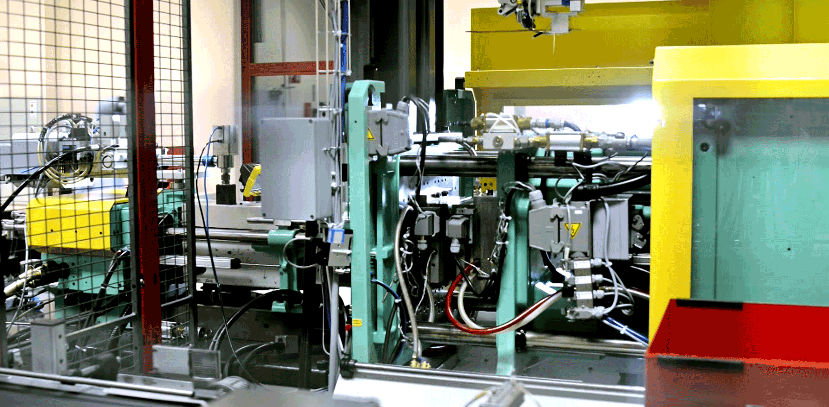 Formenbau Spritzguss bei Maxnext GmbH: Kunststoffentwicklung und Prototypenfertigung Online