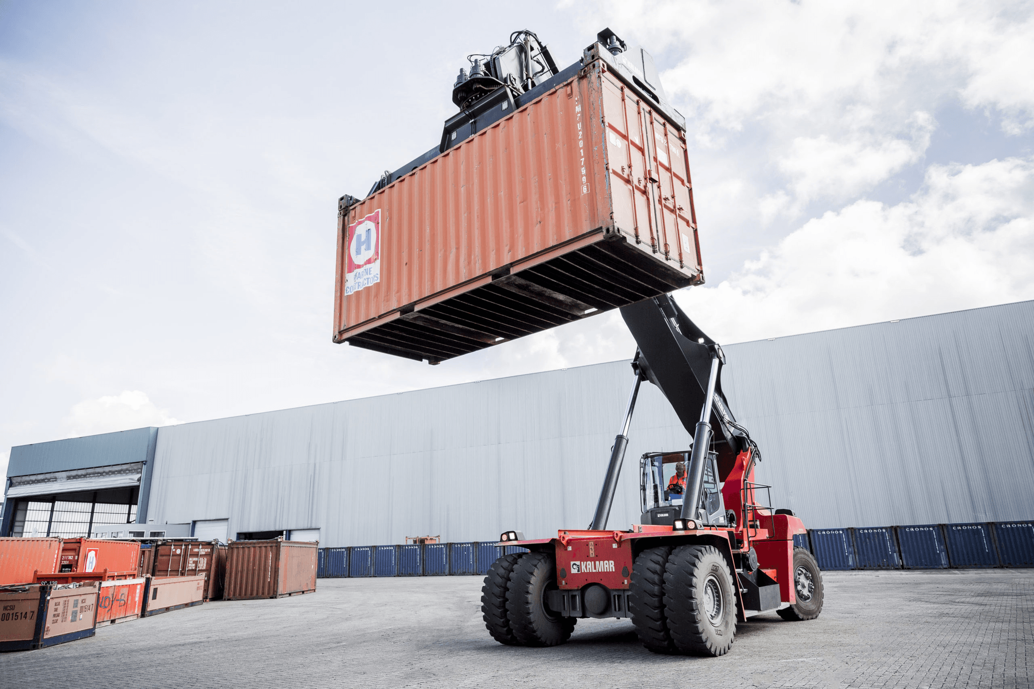 Containerdienst Berlin: Kostengünstige Containerlösungen für Ihre Entsorgungsbedürfnisse