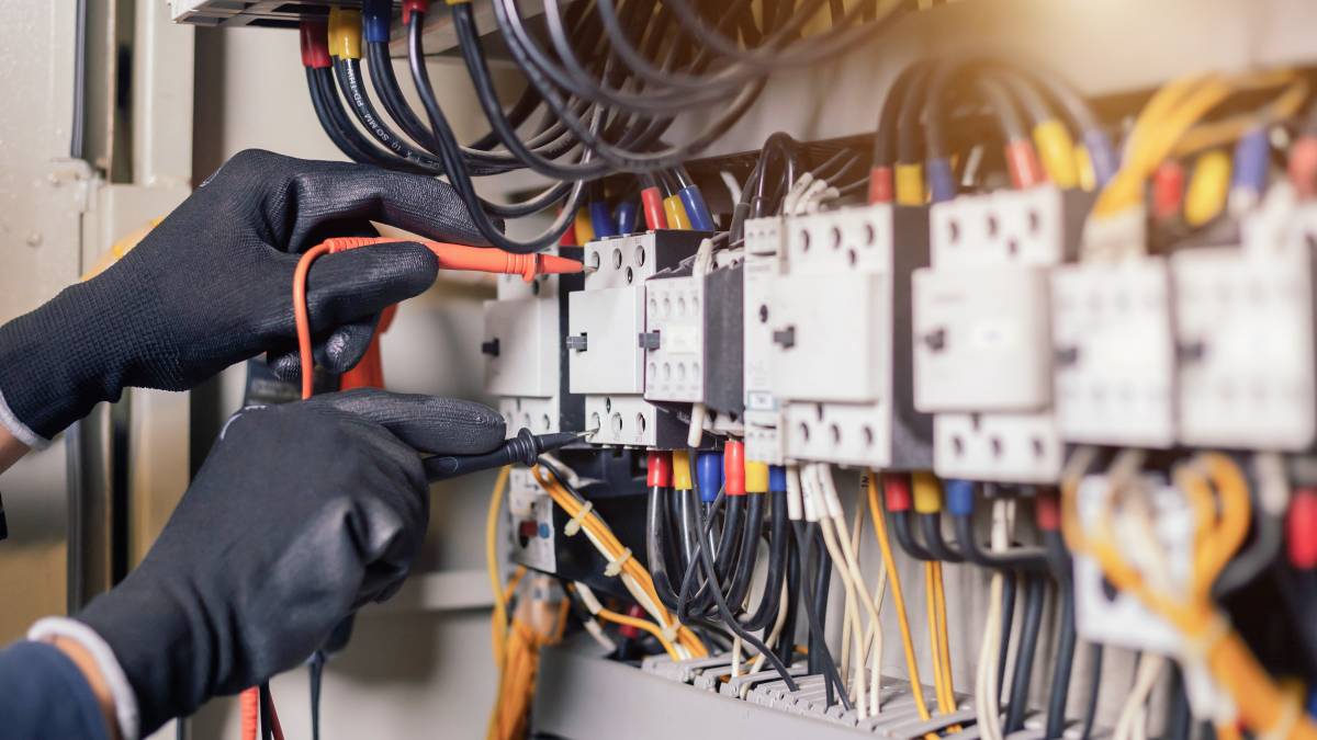 DGUV V3 Prüfung – So minimieren Sie Risiken im Betrieb
