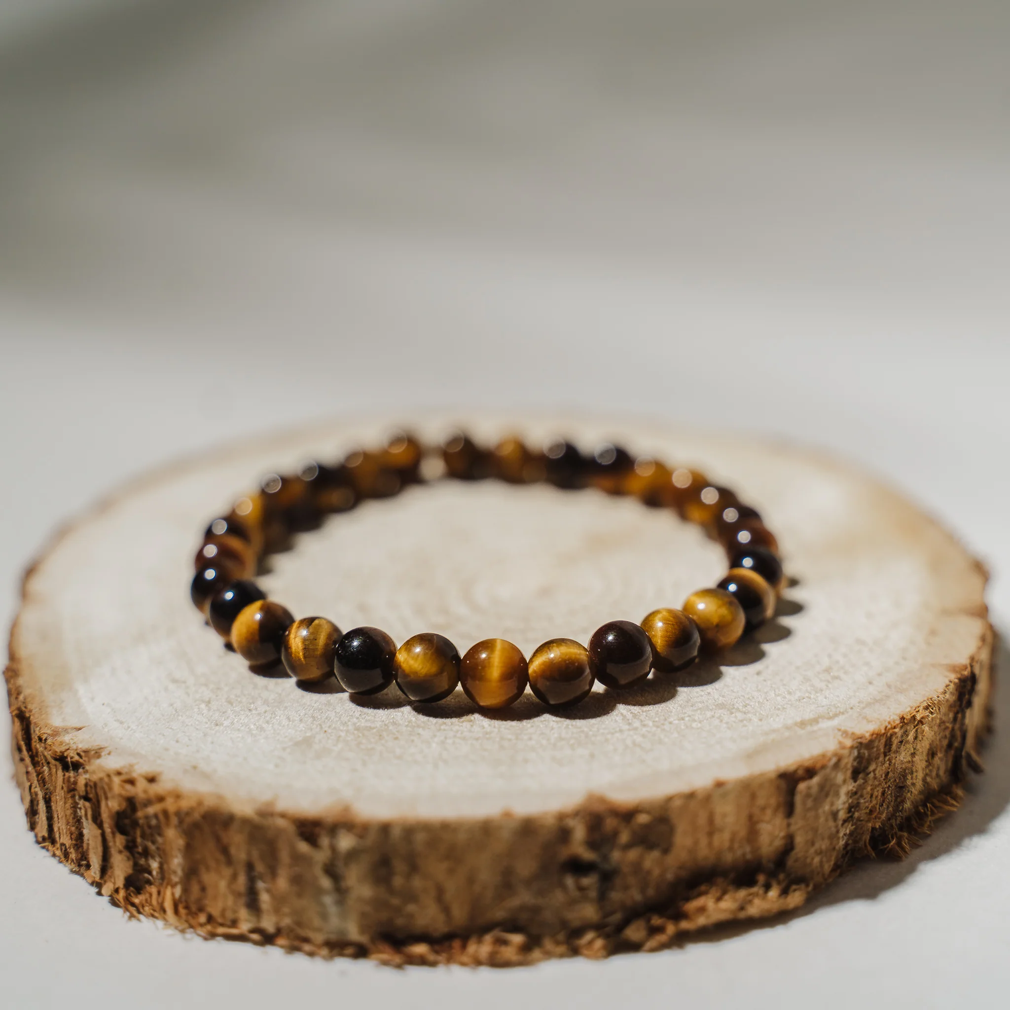 Tigerauge Armband – Schutz und Stil bei CrystalScents