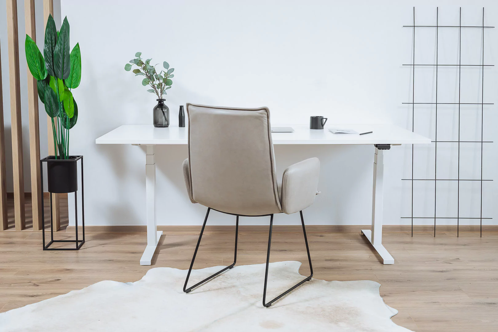 Entdecke die Vorteile eines Schreibtischgestells elektrisch für dein Büro