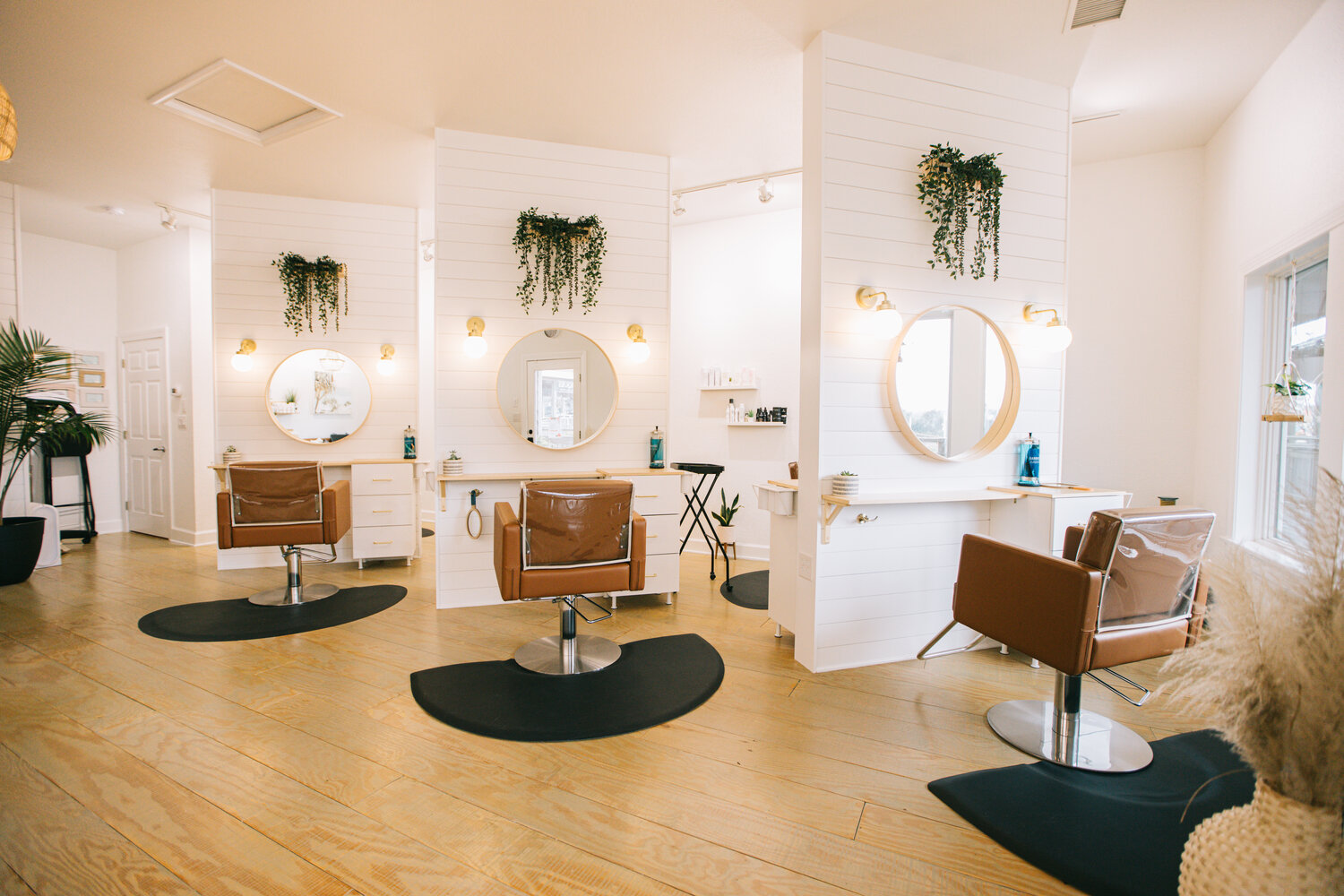 Entdecken Sie luxuriöse Wellness & Spa Einrichtung für Ihr Studio