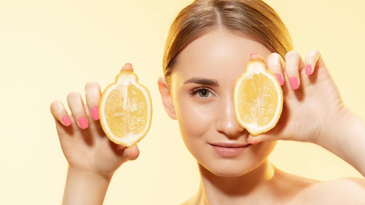 Easily Remove Dark Spots: Harness Lemon Juice's Strength