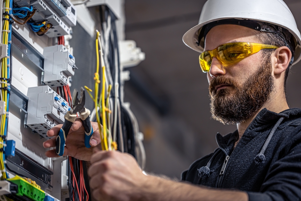 Elektriker Notdienst in der Nähe: Warum Sie Einen Profi für Notfälle Brauchen