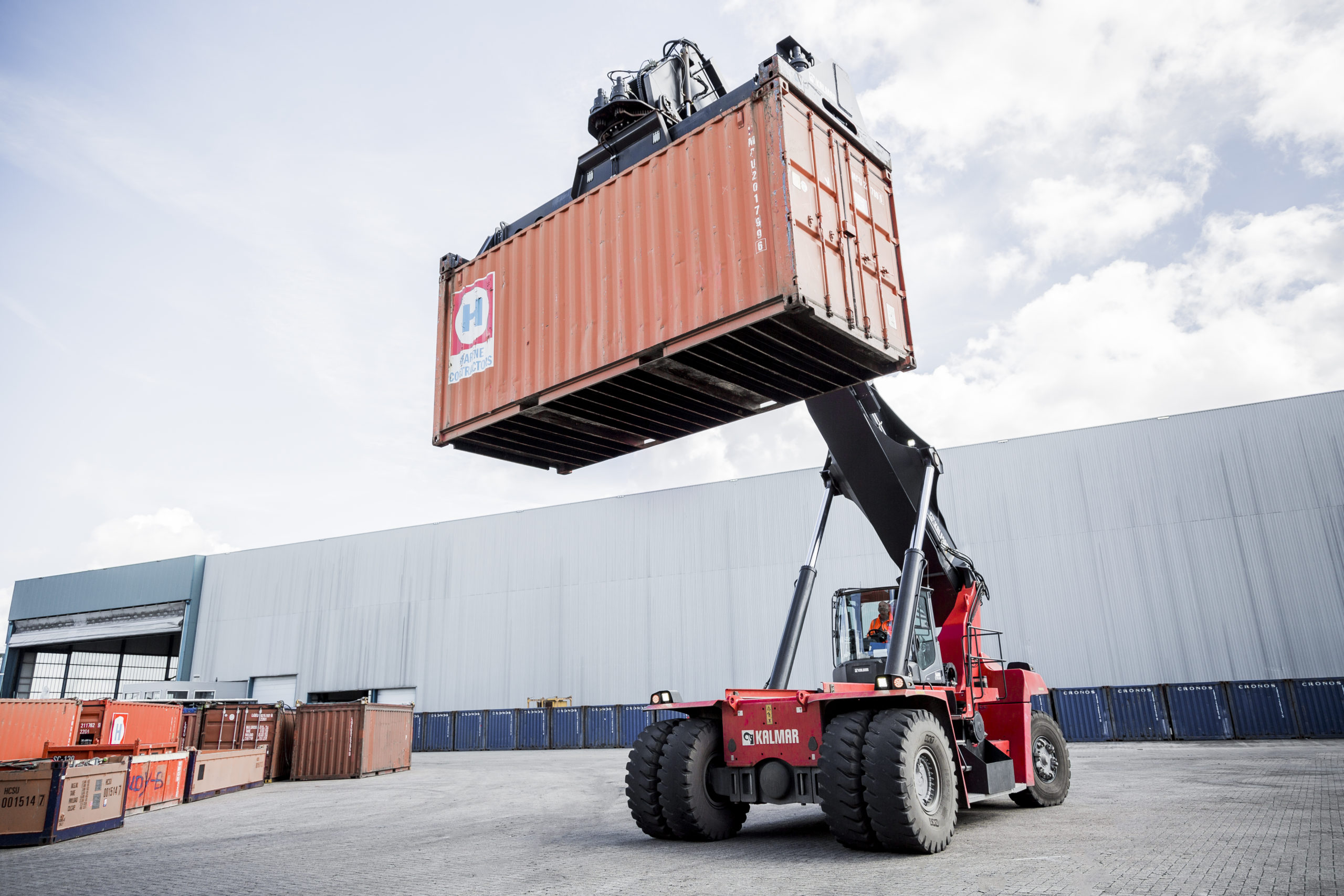 Containerdienst Berlin: Kostengünstige Containerlösungen für Ihre Entsorgungsbedürfnisse