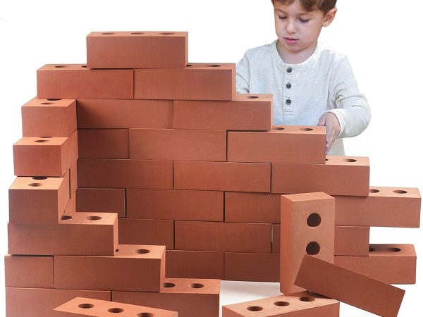 Bunte Spielwelten für drinnen mit Schaumstoff Bausteine